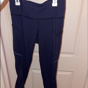 Lululemon leggings size 6